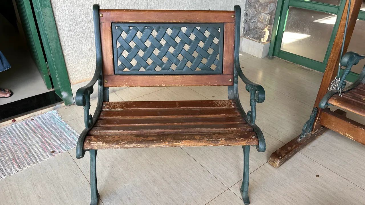 Conjunto de bancos, balanço e mesa de centro - Foto 4