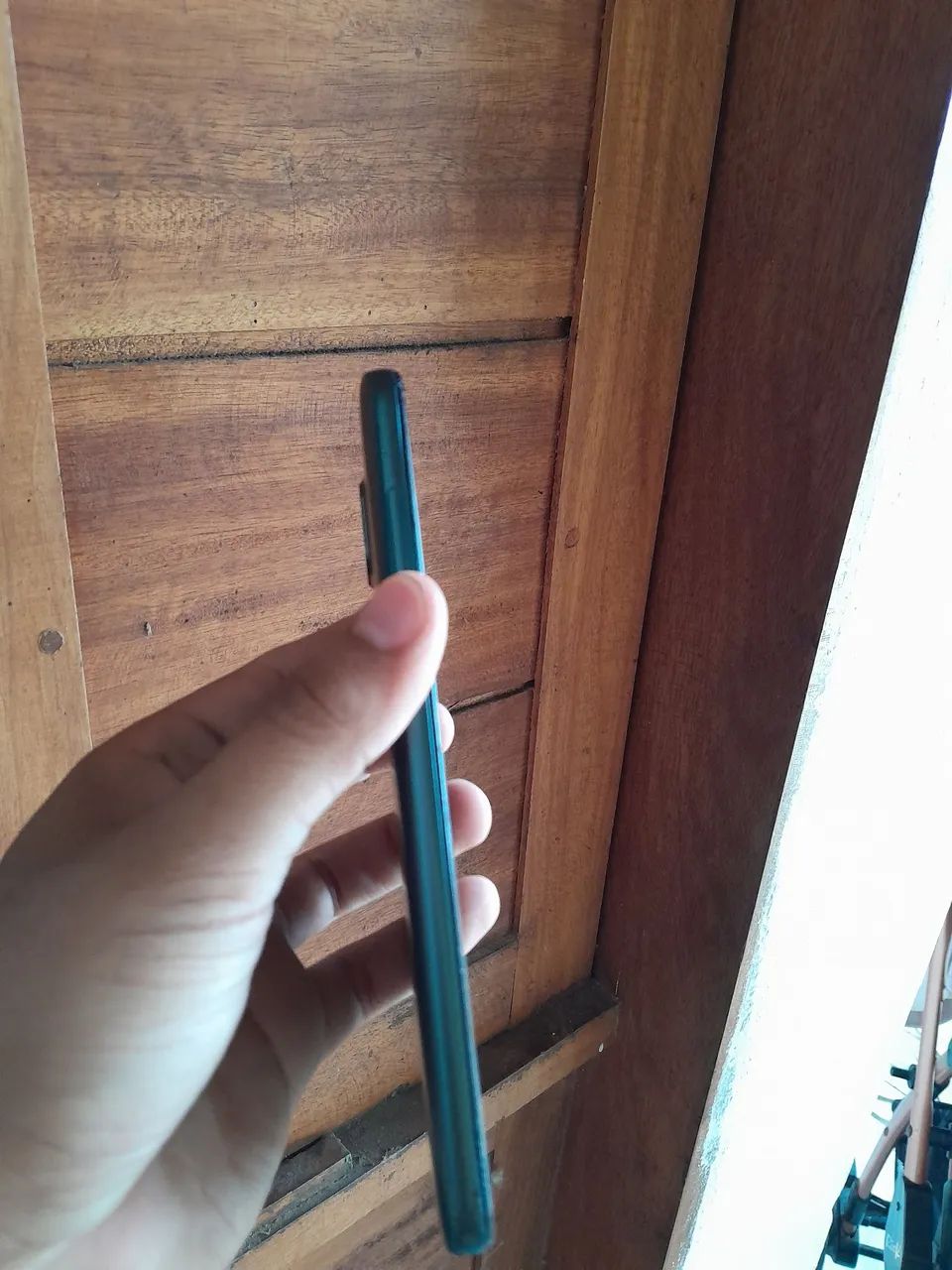 Motorola E 7, está com um pequeno trinco, mas nao interfere em nada, ja baixei o valor  - Foto 2
