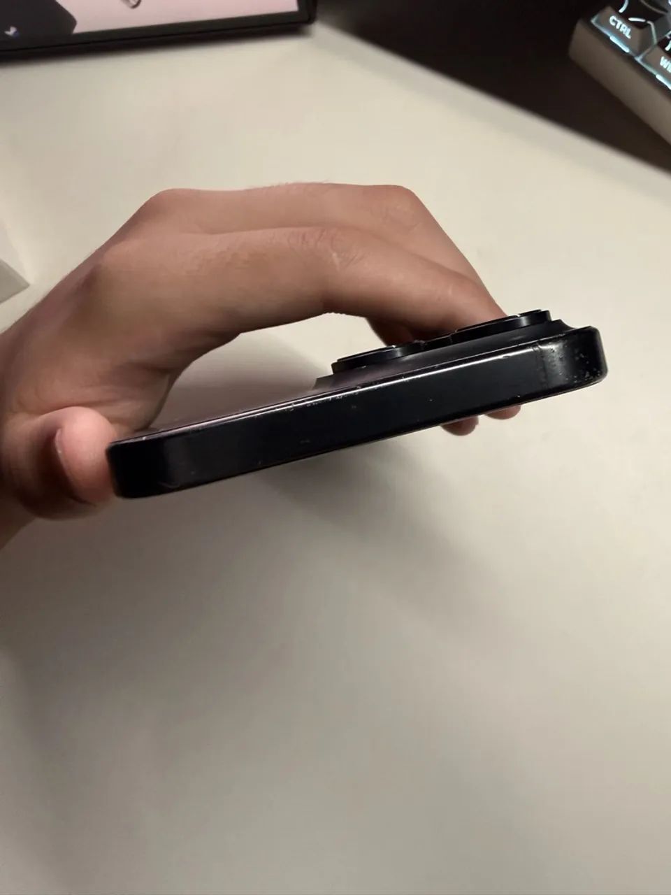 iPhone 16 Pro Max - Foto 5