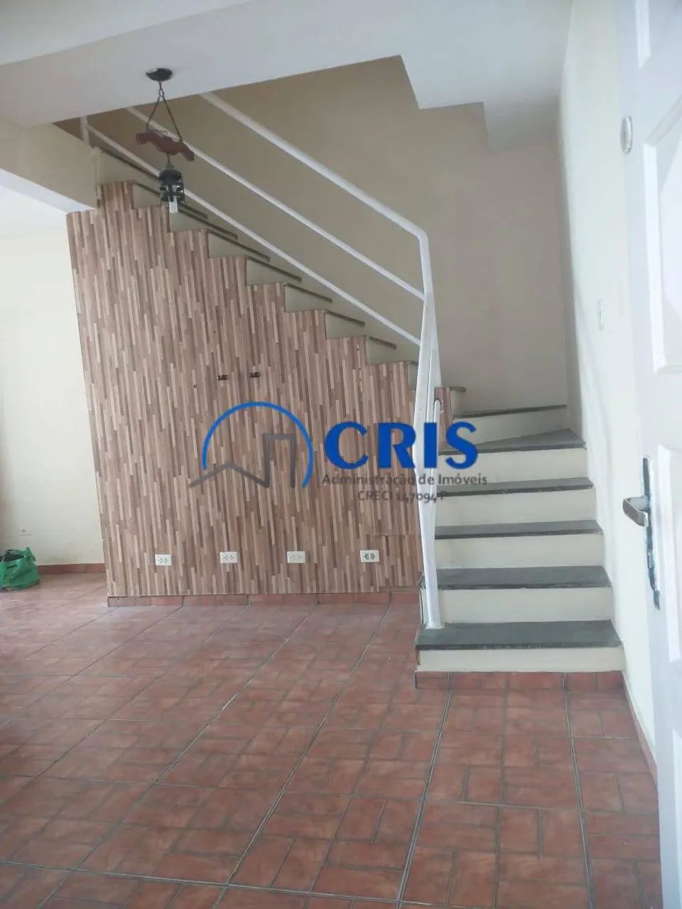 Casa com cinco dormitórios sendo uma suíte , próximo Vila Sta Catarina! - Foto 4