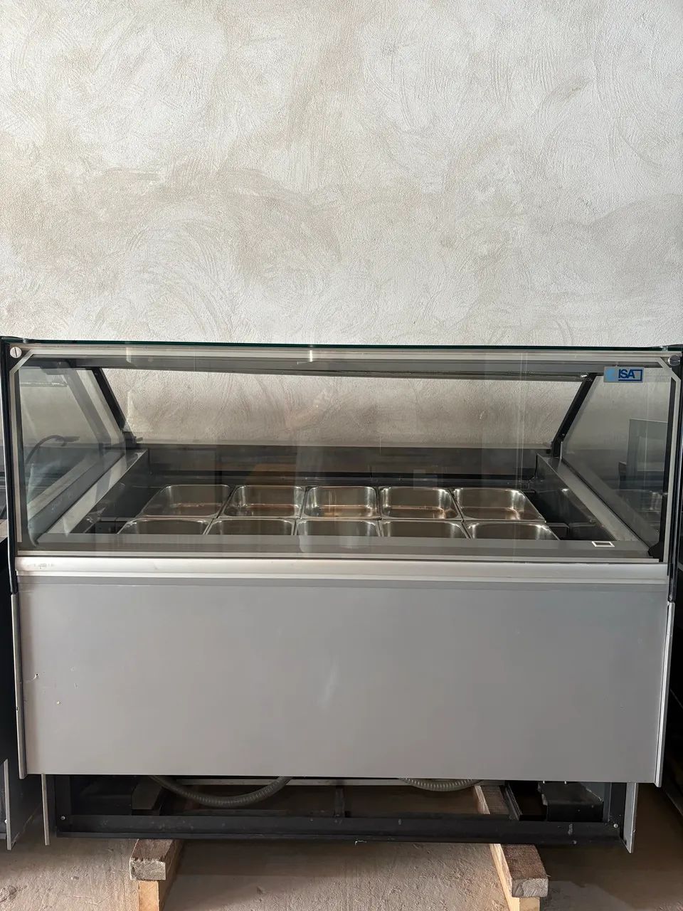 Vitrine Isa 16 sabores 