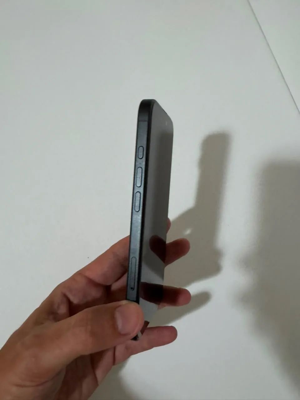 IPHONE 16 com menos de um ano de uso  - Foto 3