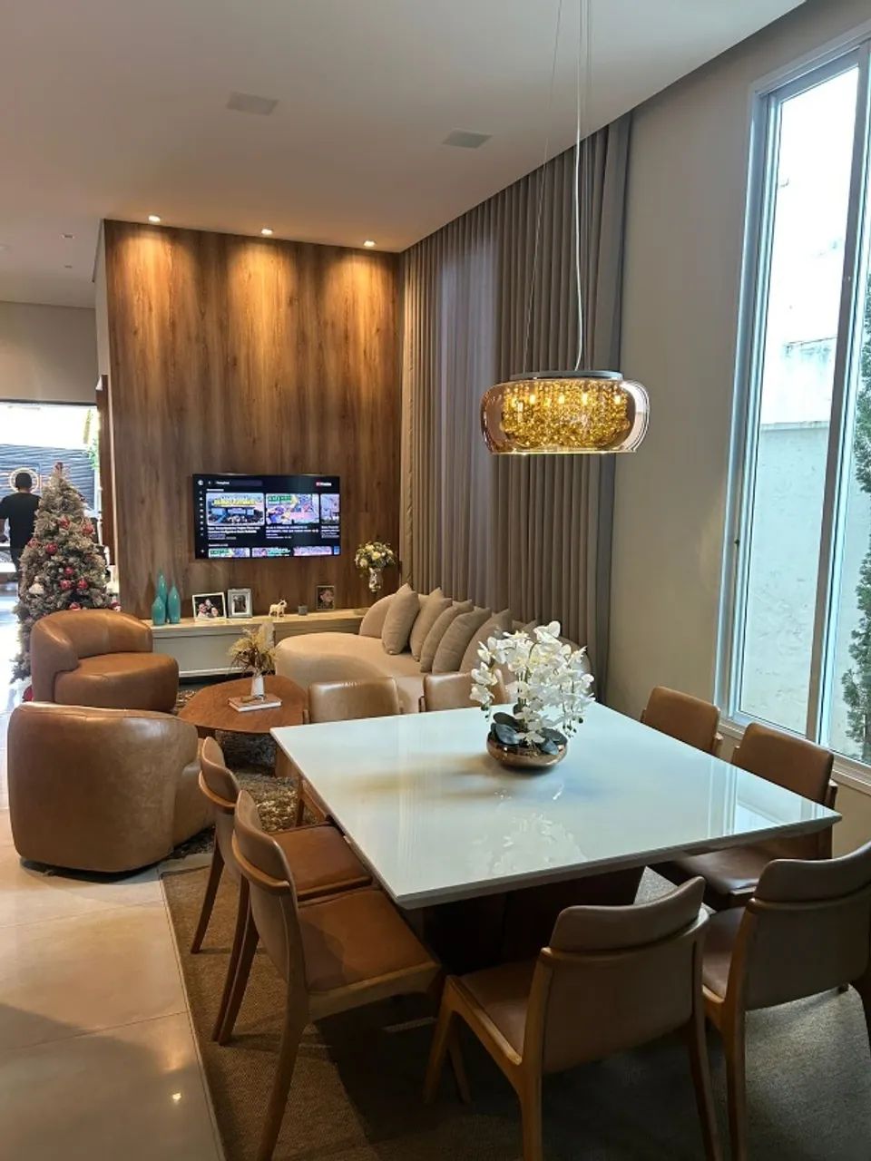 Mesa com 6 cadeiras - Foto 2