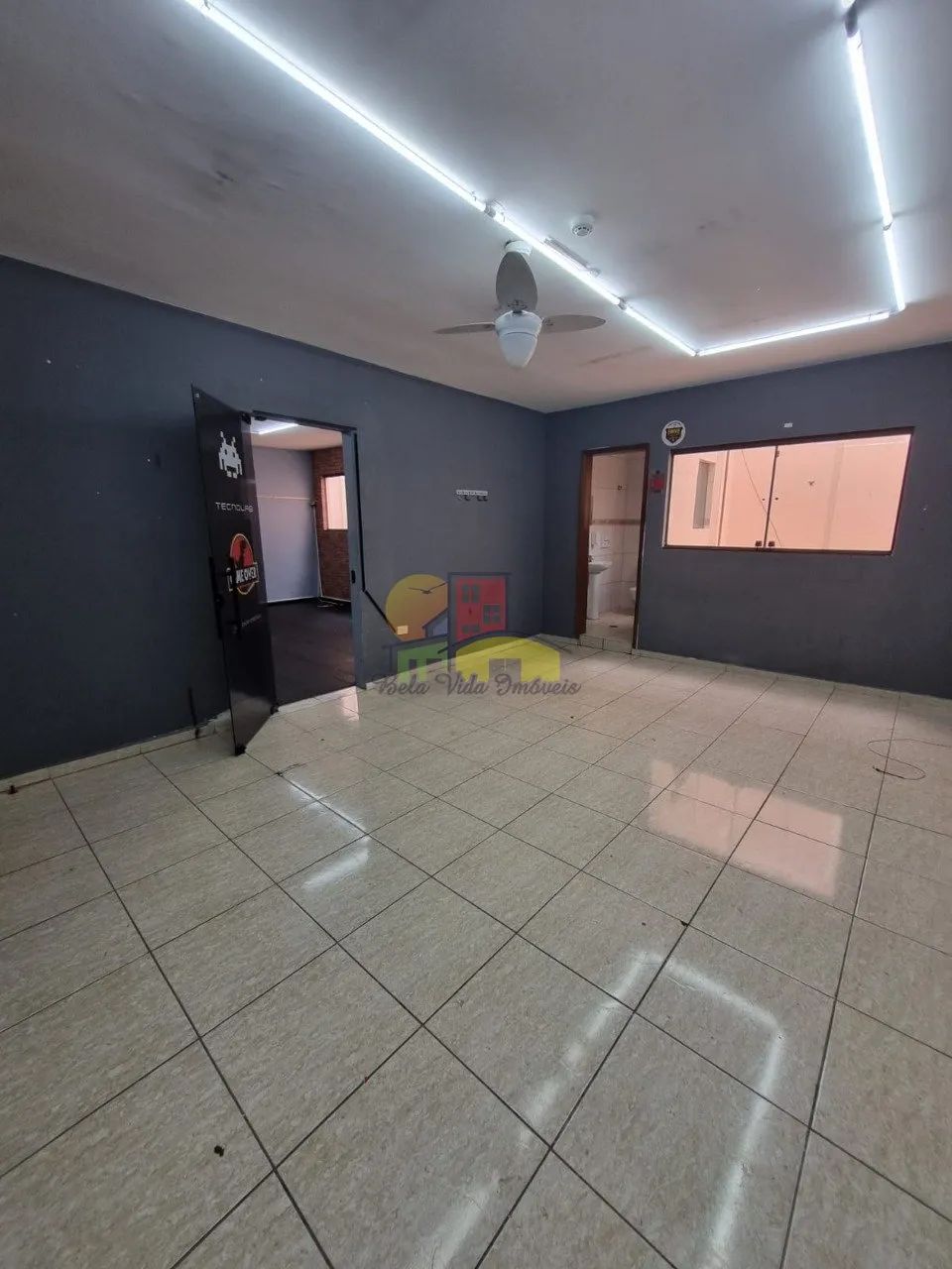 SALAS COMERCIAIS P/ LOCAÇÃO B.STA MARIA - SCS