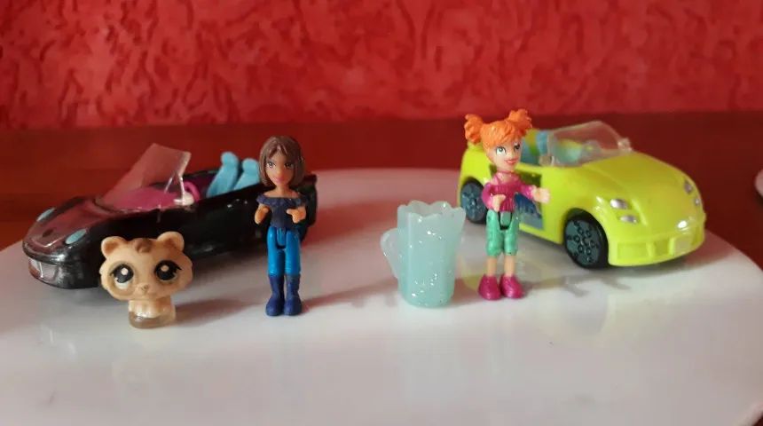   2 POLLYZINHAS E 2 CARRINHOS E MAIS 2 ACESSÓRIOS ANOS 2000 USADAS