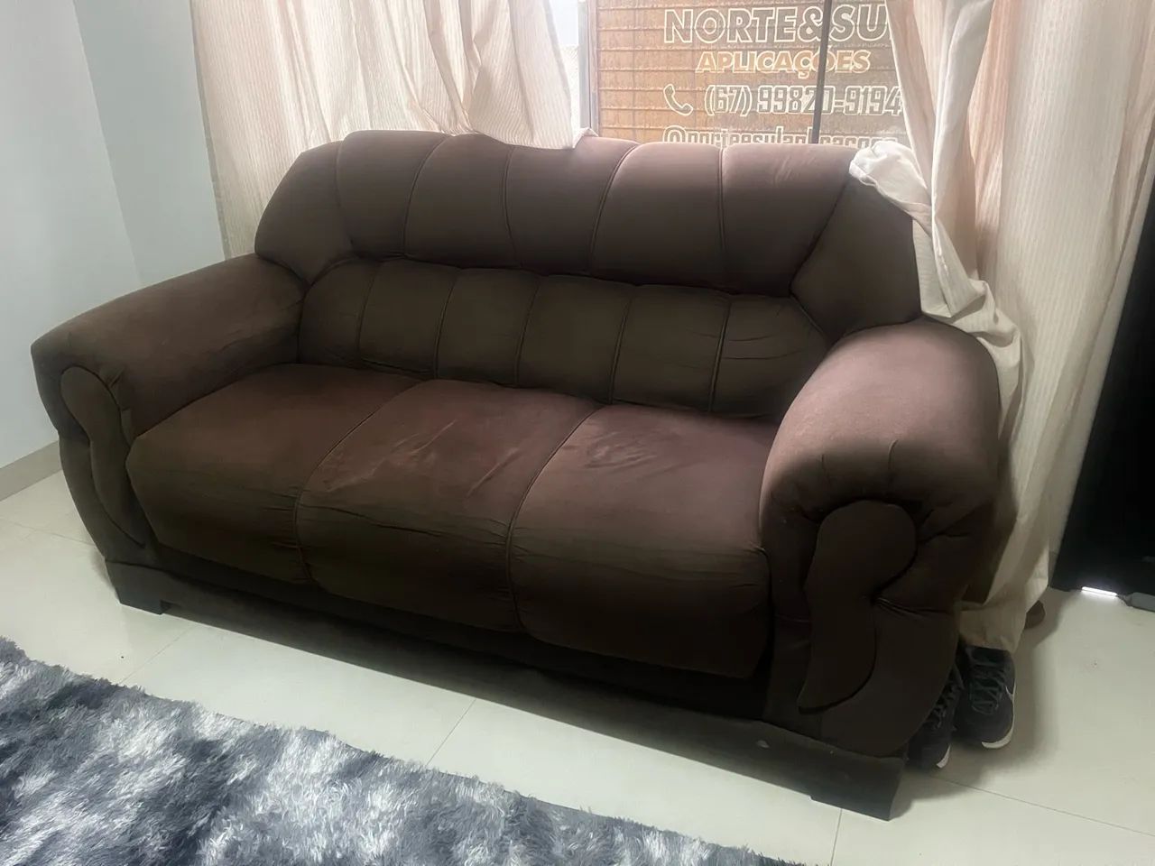 Sofá 3 lugares 