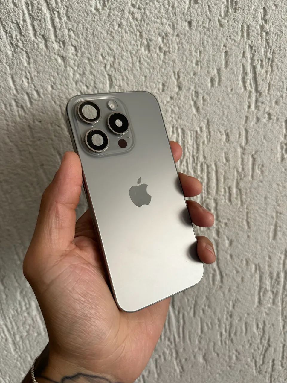 Carcaça iPhone 15 pro original (sem gaveta)