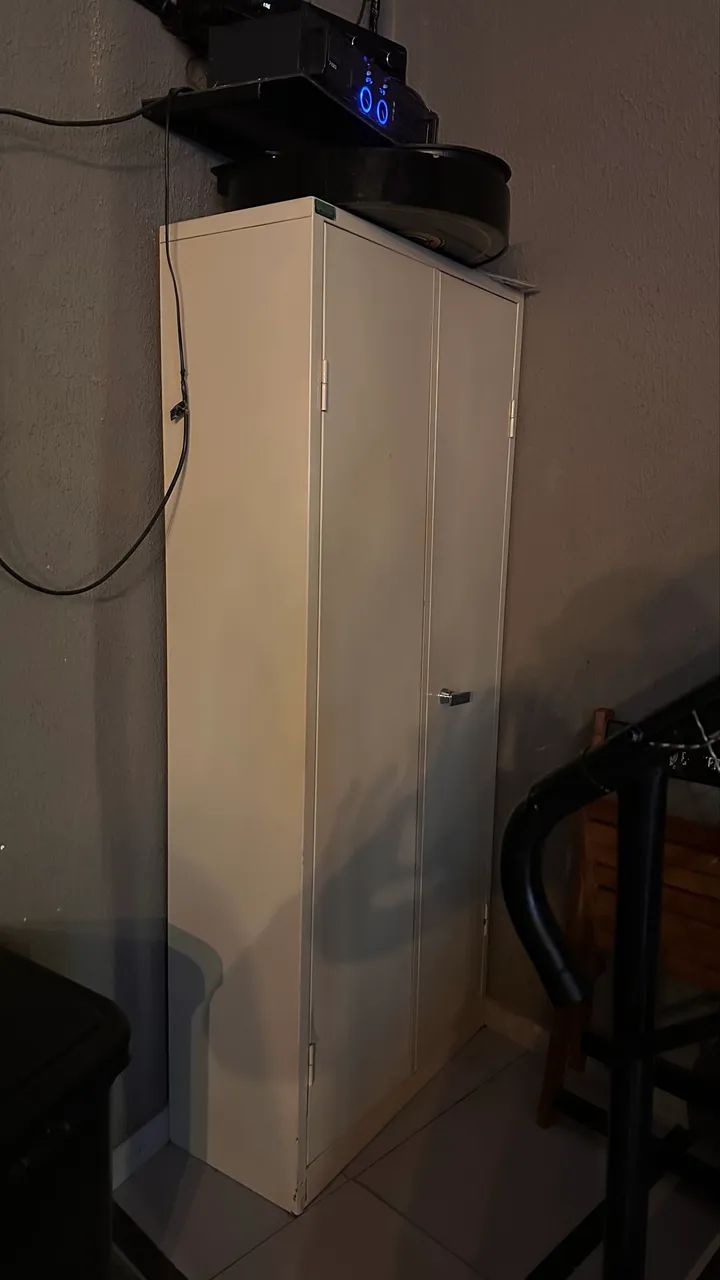 Armário organizador de aço 