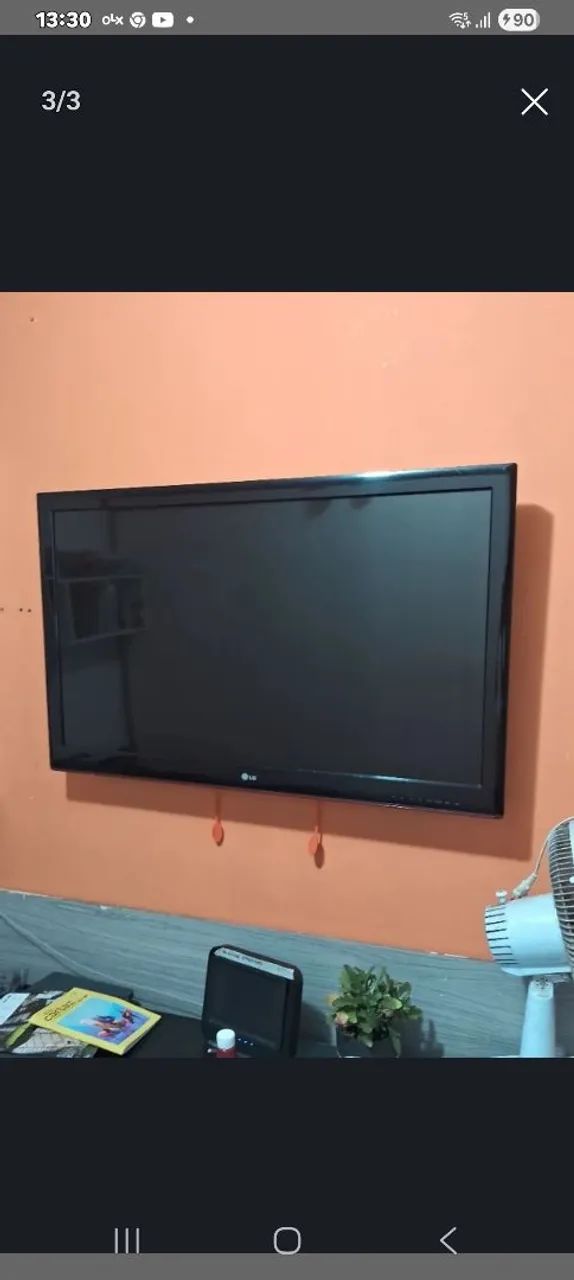 Vendo tv 49 ful hd com pequeno defeito  - Foto 4