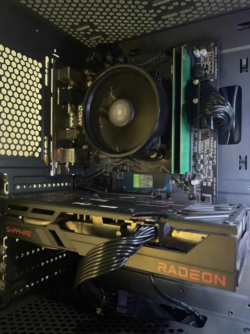 PC Gamer Ryzen 5 5600g e RX 6600xt 8gb