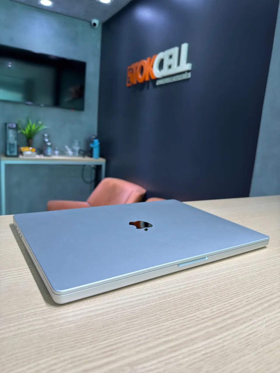 MacBook Pro 14 Pol Chip M3 Pro 1TB/18GB Silver Seminovo Garantia