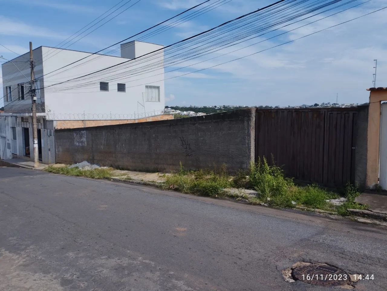 Vendo Apto, casa e terrenos - Foto 4
