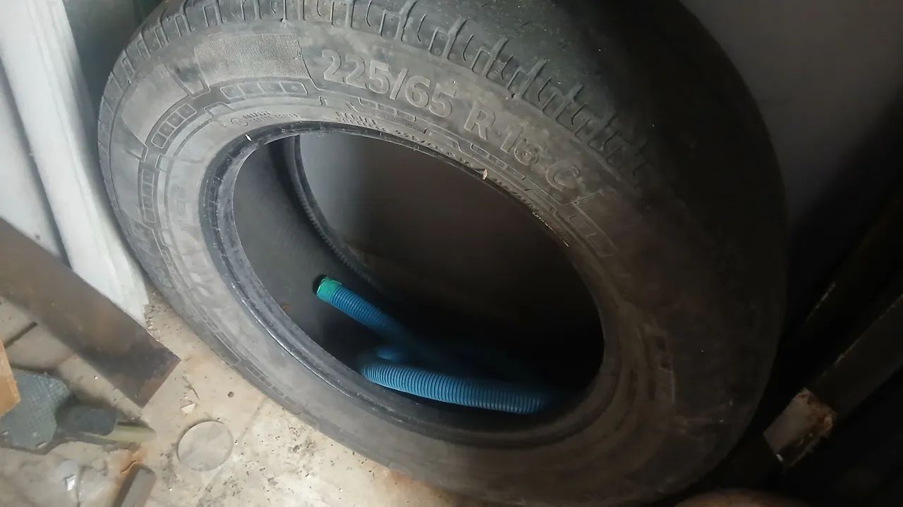 2 pneus R16 usado 225/65  - Foto 5