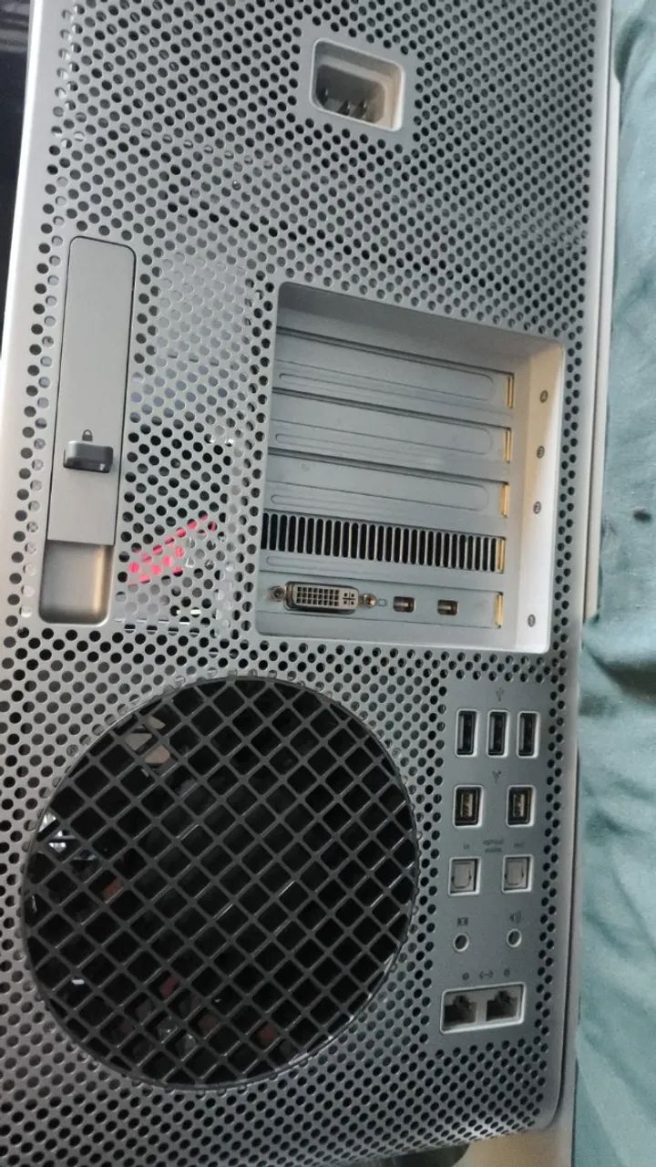 Mac Pro 5,1 Mid 2012, 32 GB de RAM, 2× Xeon Six-Core e ,hd de 500 GB e ssd de 240G - Foto 4