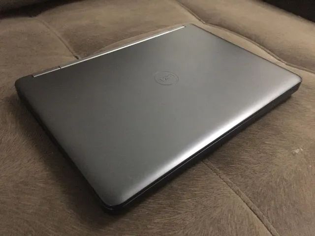 Notebook Dell i5 Latitude 4a Geração c/ Placa de Vídeo Dedicada, 8Gb de Ram e SSD de 120Gb