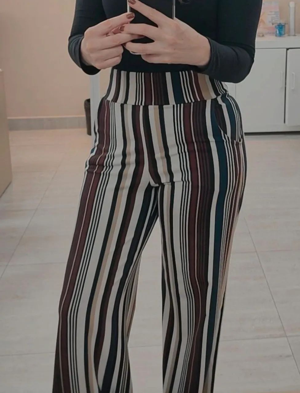  Calça listrada  - Foto 2