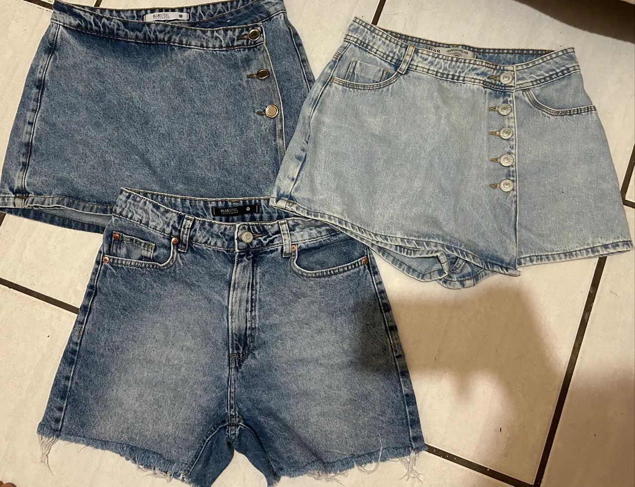 3 shorts tamanho 38