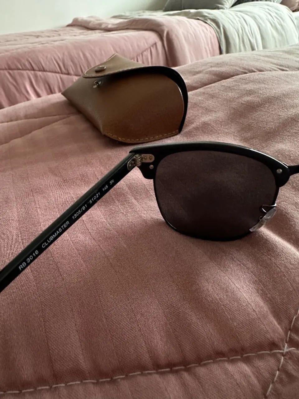 Óculos rayban clubmaster novo  - Foto 4