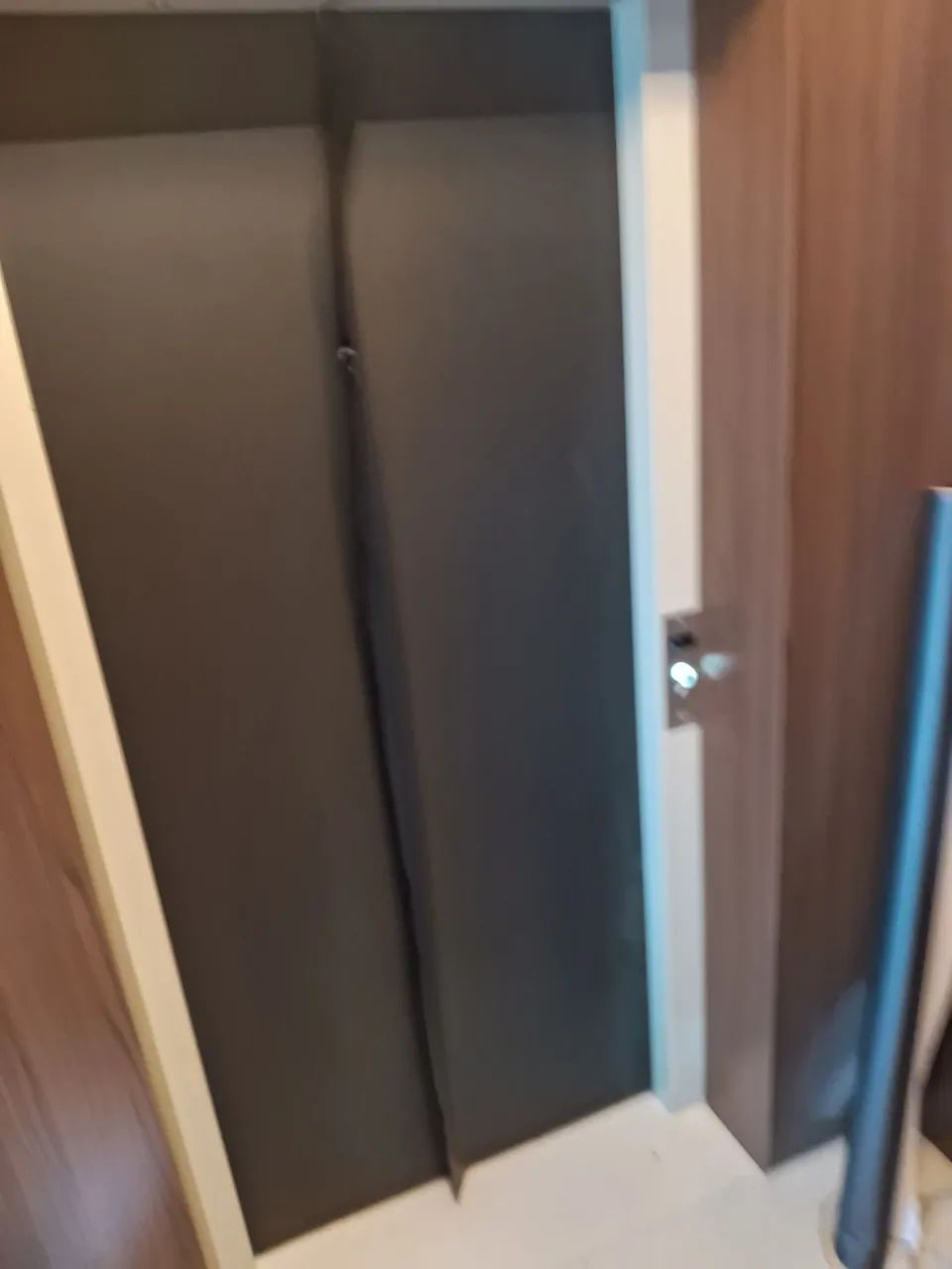 Envelopamento de portas e Hall elevador - Foto 5