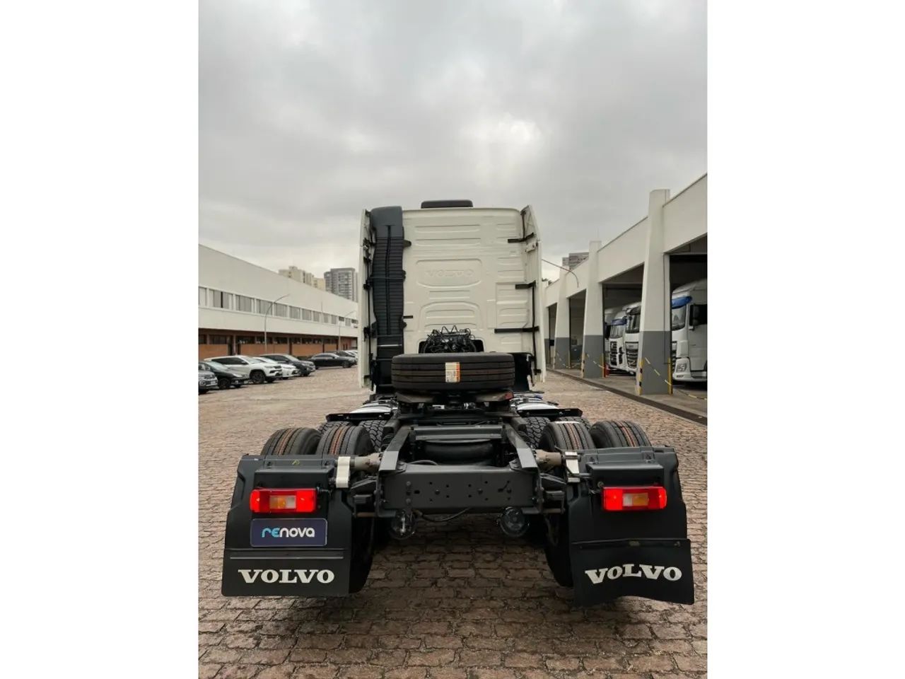 Volvo Fh 420 6x2 Renovação Da Frota Friboi - Foto 10
