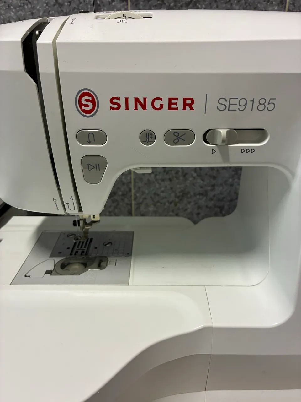 Máquina de bordar Singer - Foto 3