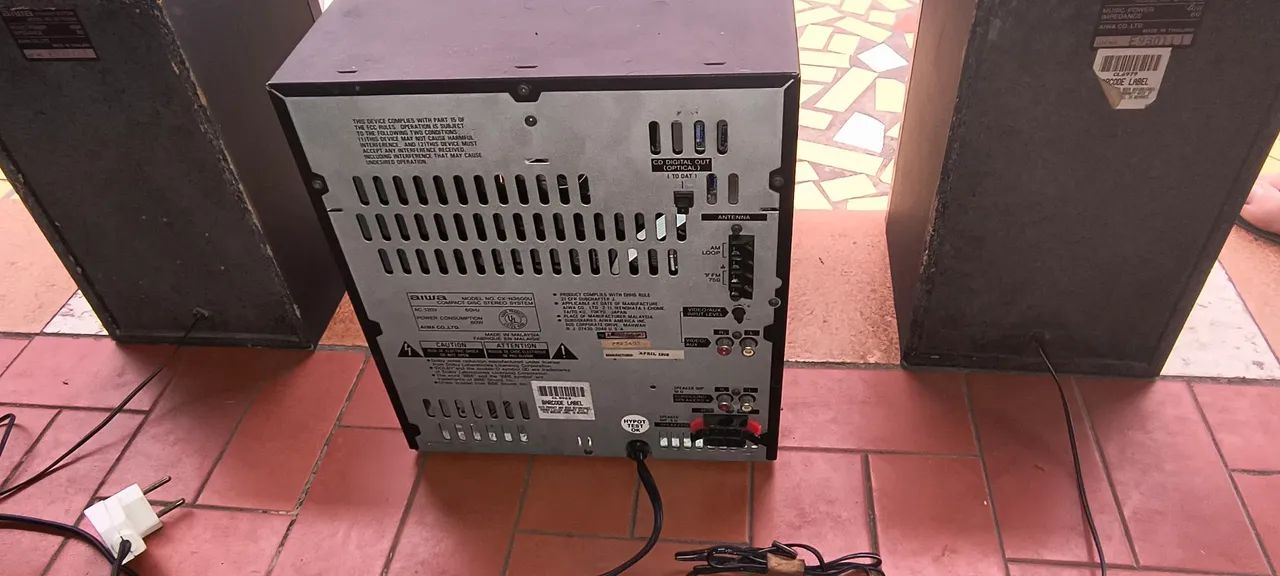 Som Aiwa funcionando normalmente  - Foto 4