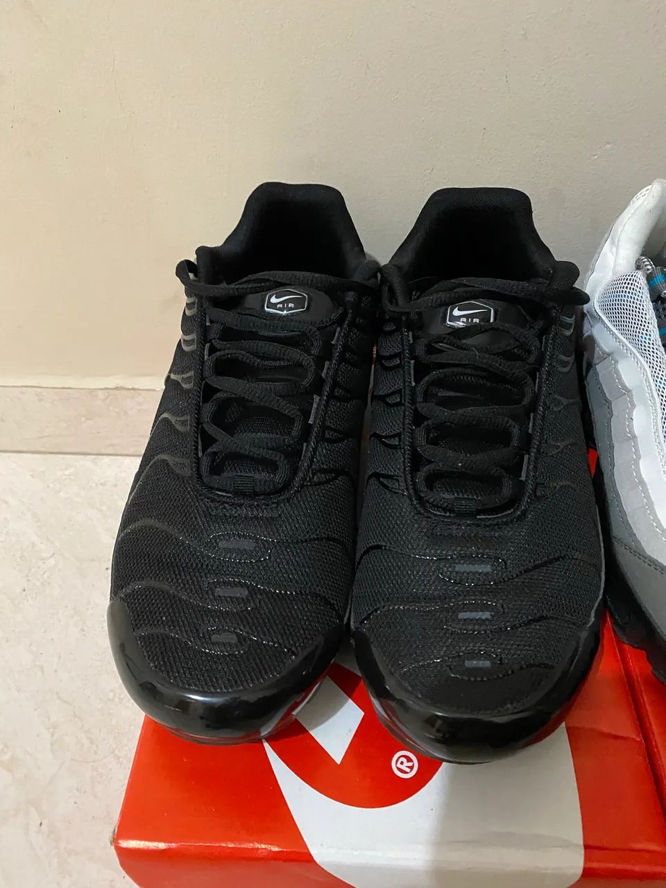 Nike TN Triple Black - Calçados - Núcleo Habitacional Brigadeiro