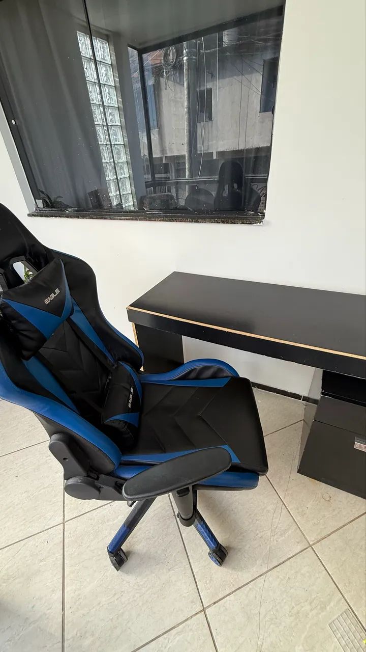 Vendo escrivaninha e cadeira gamer  - Foto 4