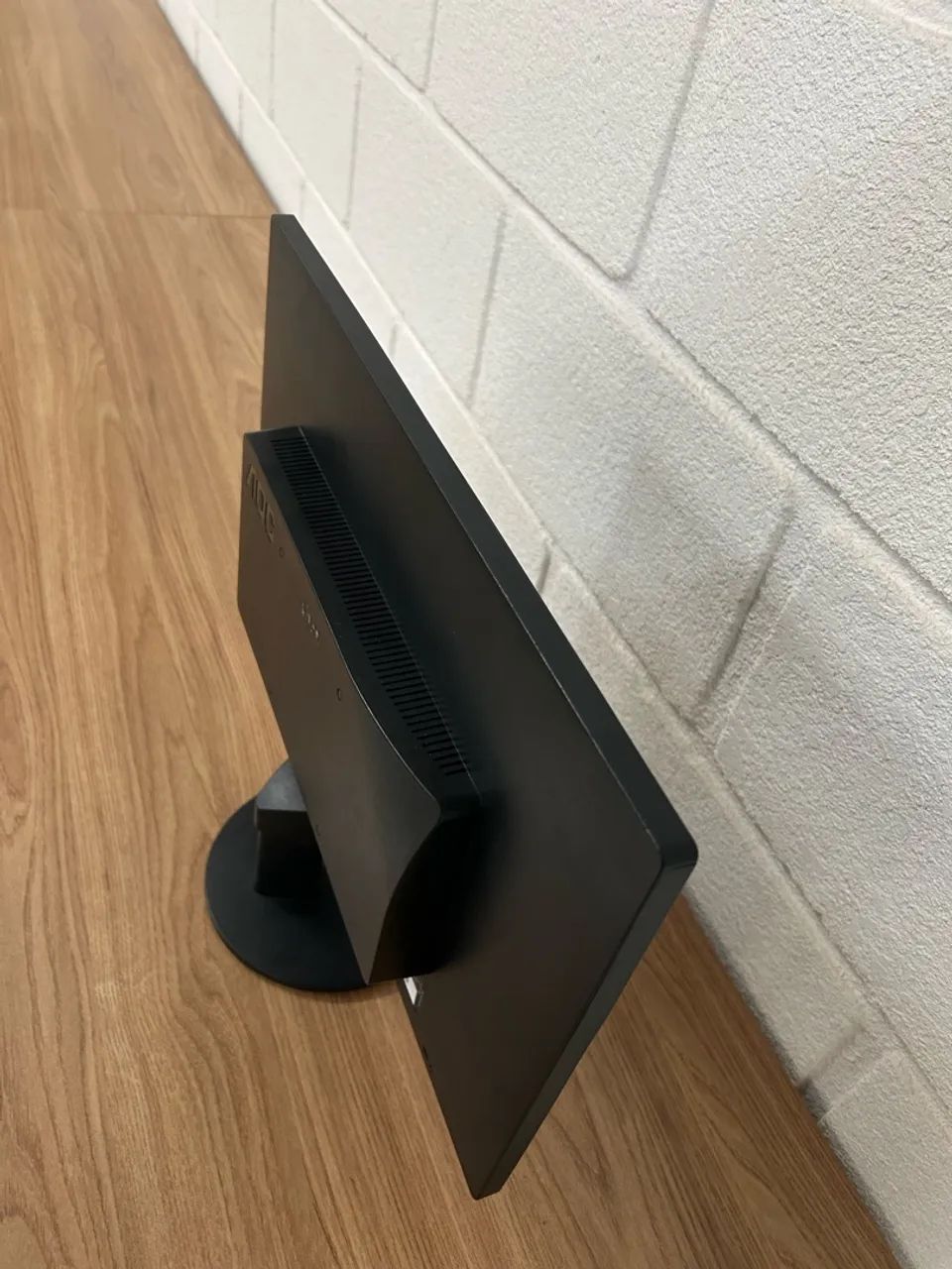 Monitor AOC 18.5" LED HD 60Hz - Entradas HDMI e VGA - Foto 4