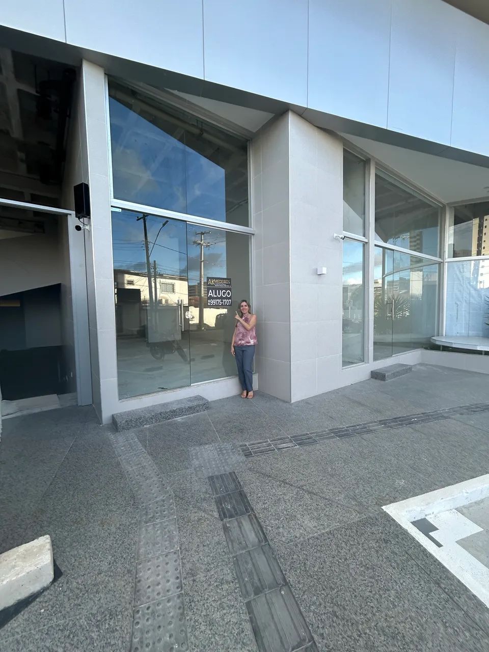 Alugo/   sala comercial/ loja / térreo/ no Harmony Farol - Térreo  - Foto 13