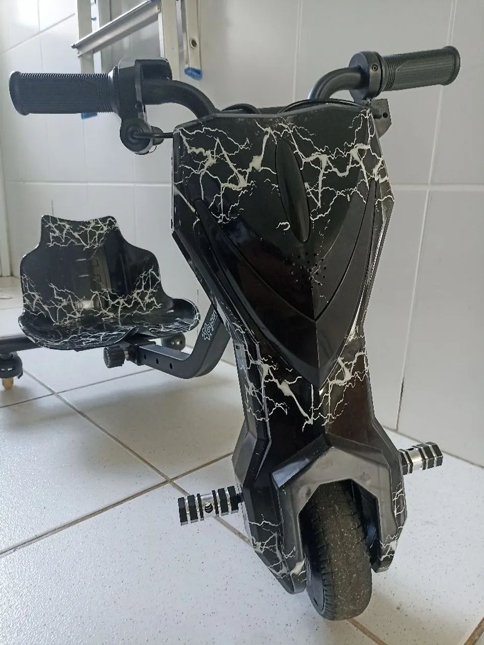 Carrinho de drift com chave e led