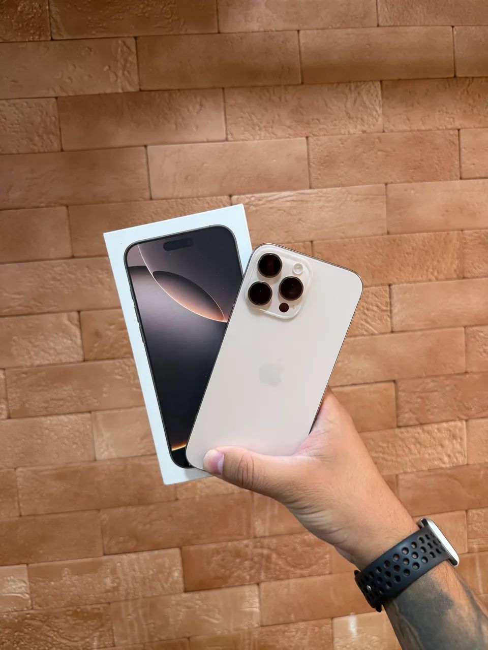 iPhone 16 pro maxx 256gb com garantia - entrego pra você  - Foto 3