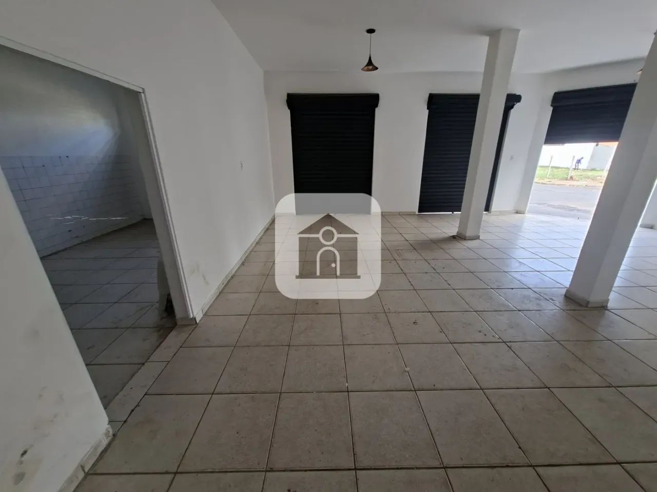 Cômodo comercial para venda no bairro Saraiva - Foto 5