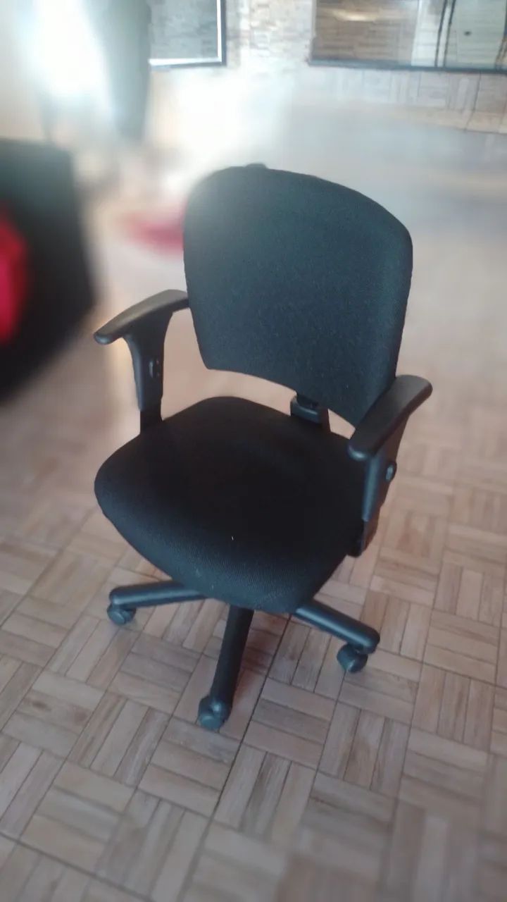Vendo cadeira rotatória  - Foto 4