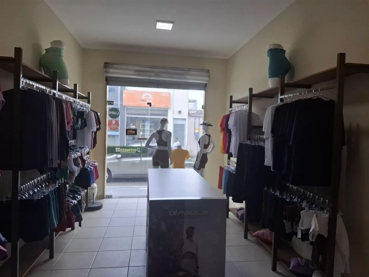 Aluga-se excelente ponto comercial, ótima localização,   - Foto 4