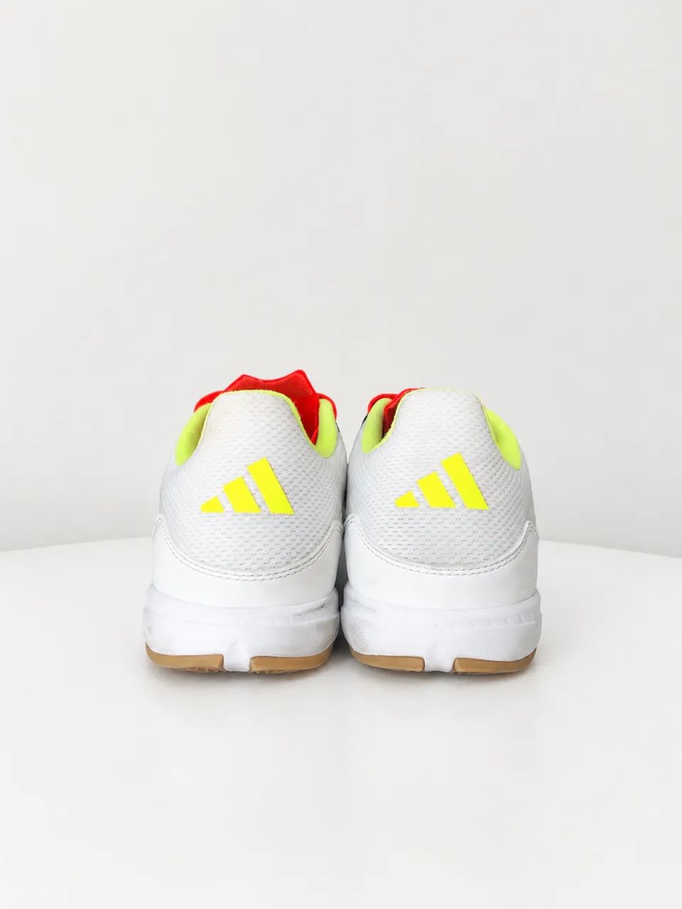 Chuteira Adidas Futsal Predator Branca/Vermelha - Tam. 41