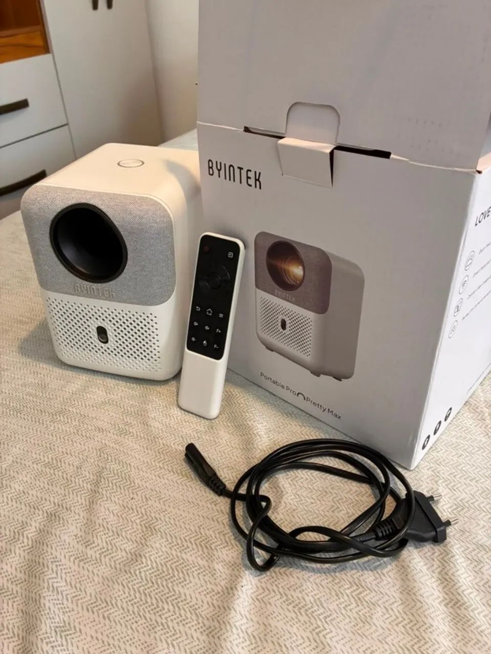 Projetor BYINTEK U4 LOVE