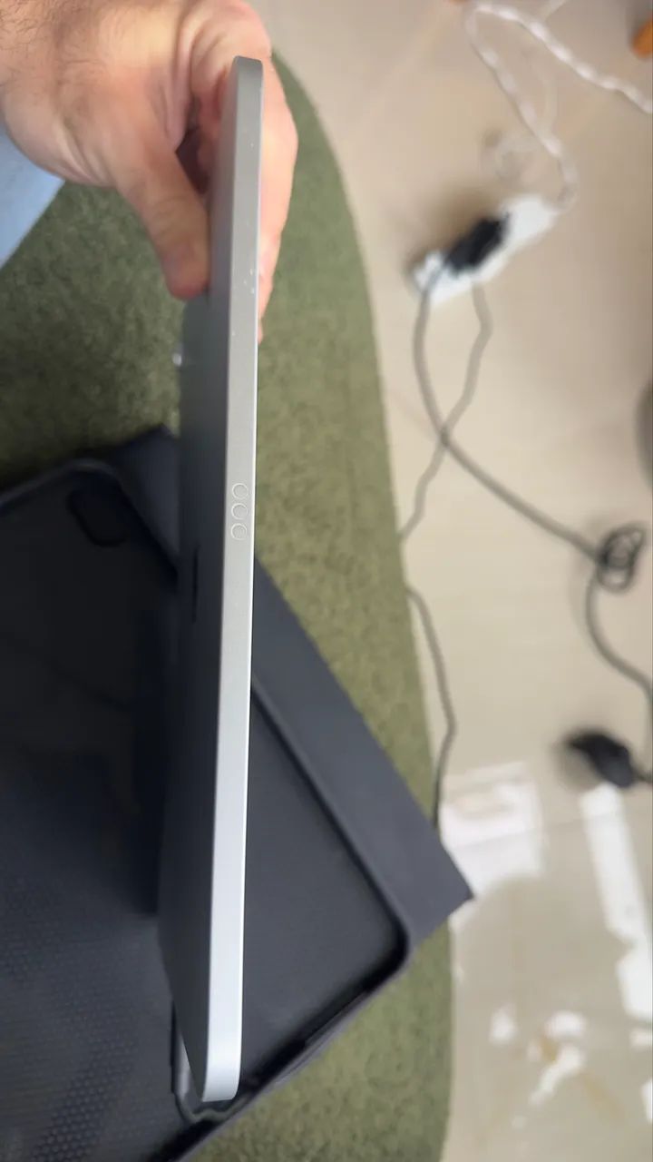 Apple iPad A16 (11° Geracao) 128GB - Foto 3