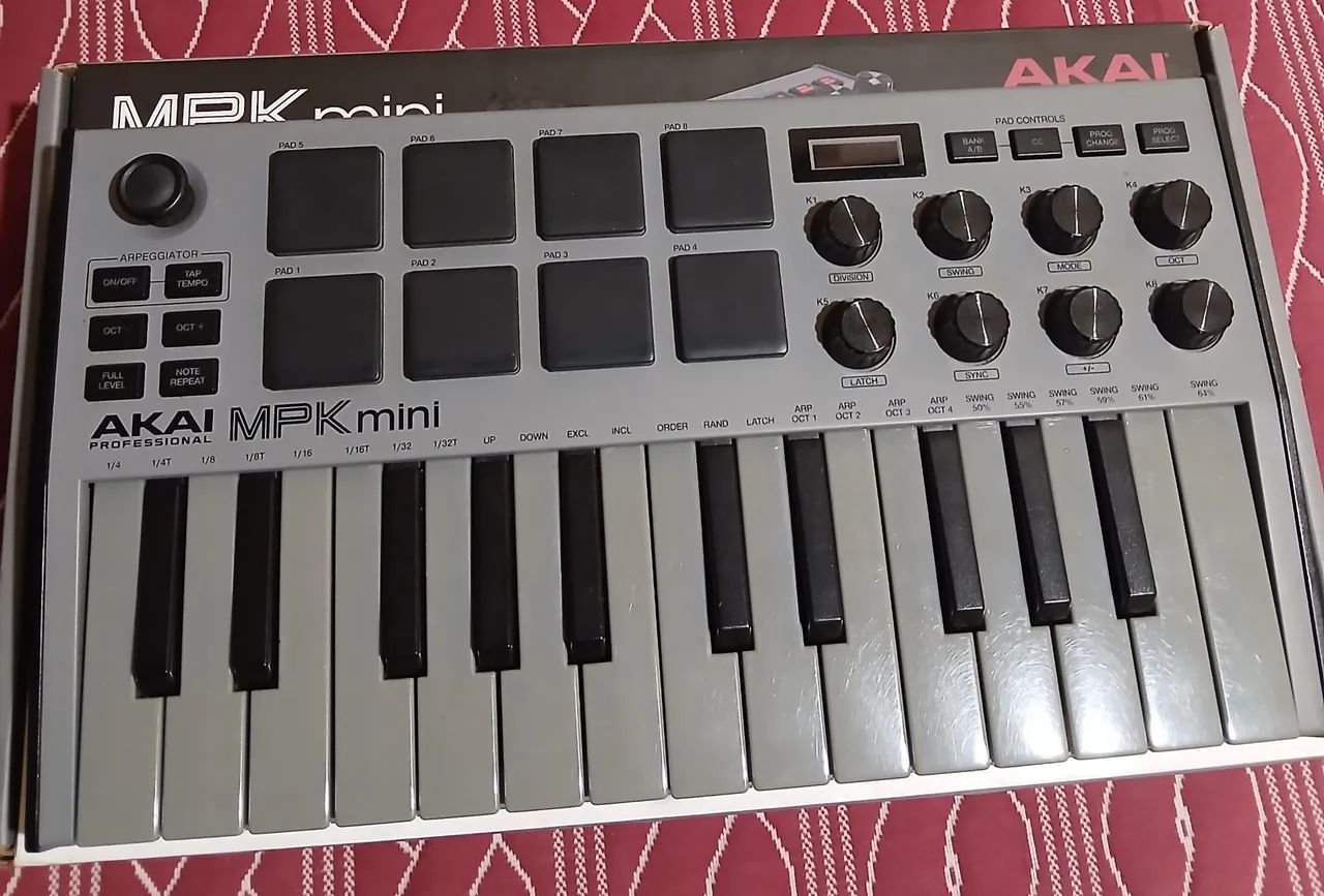 Akai mpk mini ( Edition Gray ) Usada - Foto 2