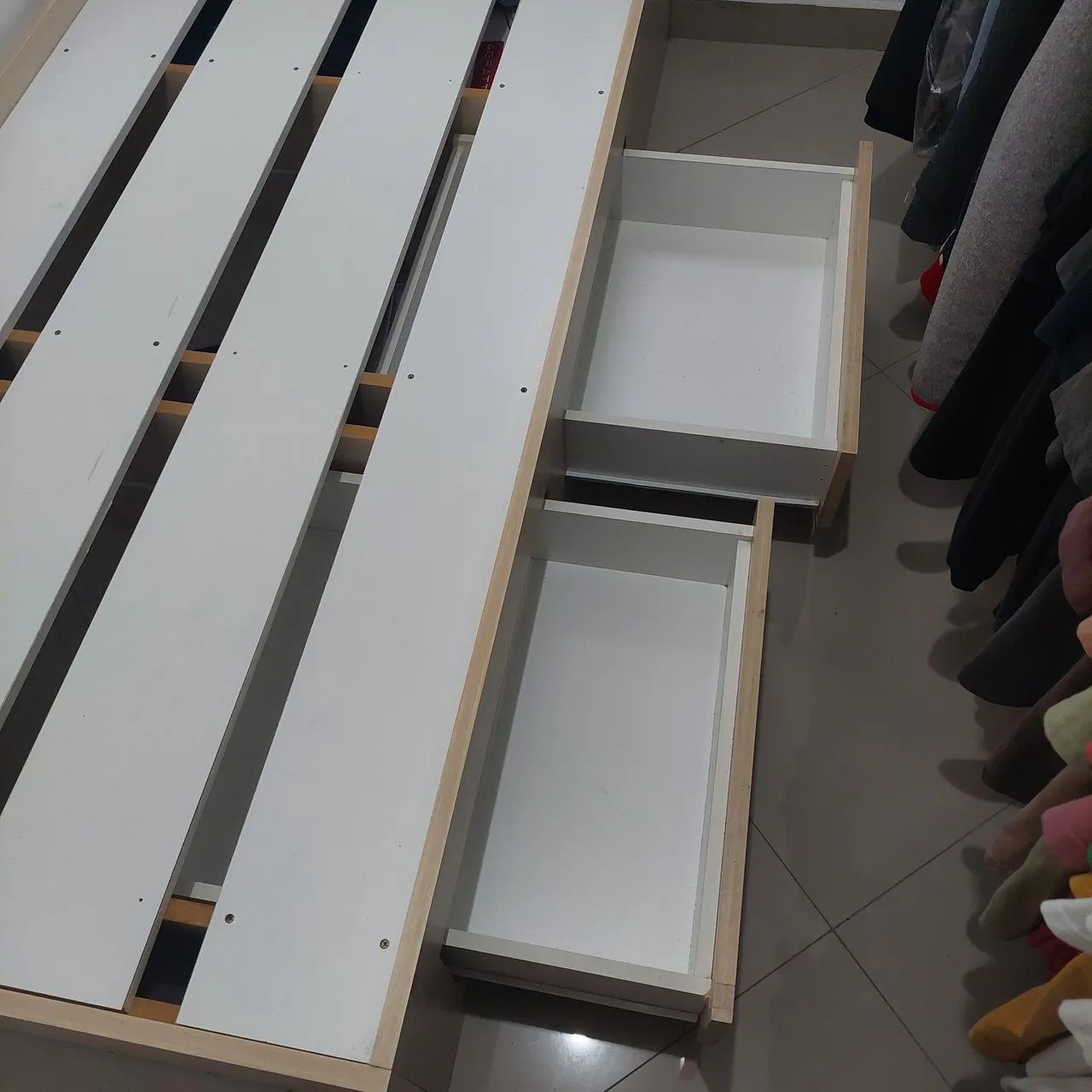 Cama de solteiro com gavetas - Tok Stok  - Foto 3
