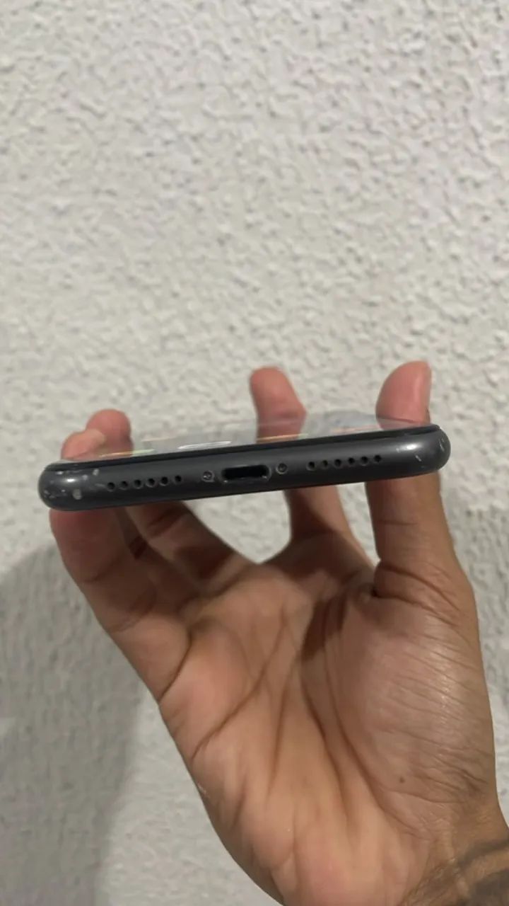 IPHONE 11 PRA SAIR LOGO - Foto 2