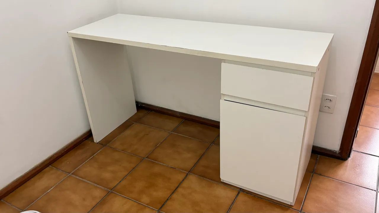 Mesa Escrivaninha Computador Gaveteiro MDF
