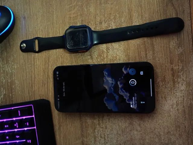 iPhone 16 Plus 128GB + Apple Watch Series 5 - Foto 2