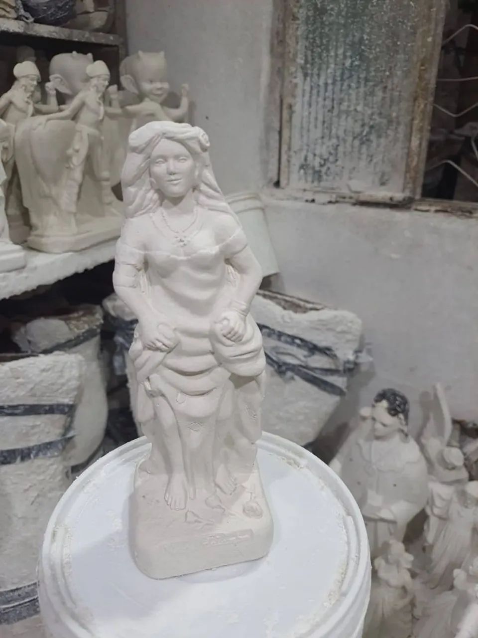 Vendo imagem de gesso 60 cm 