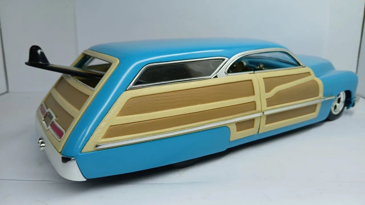 Miniatura Mercury Woodie 1950 1/18 - Foto 2