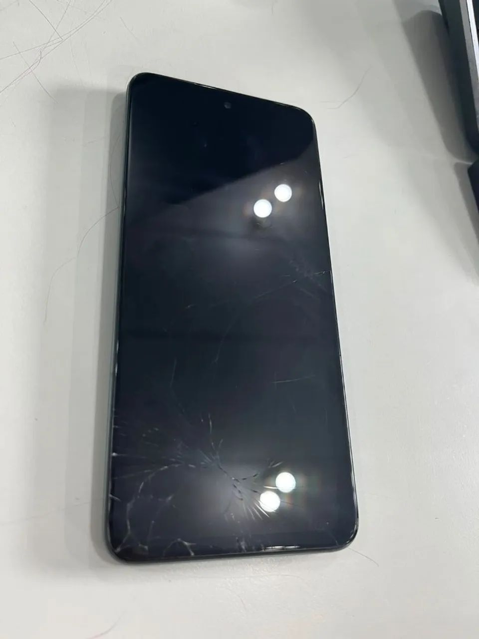 MOTO G35 COM TELA TRINCADA  - Foto 5