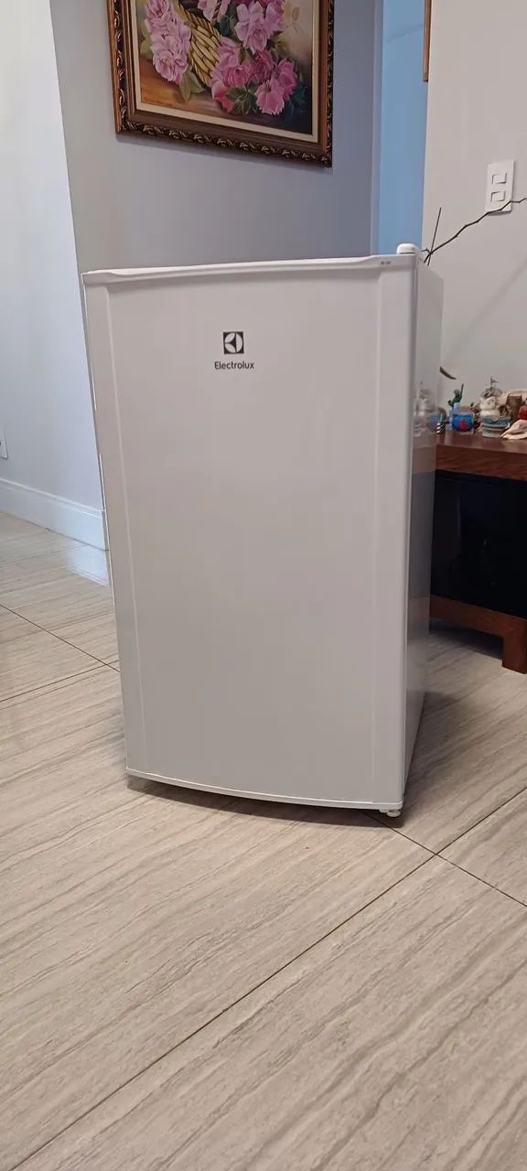 Frigobar Electrolux 122 litros 