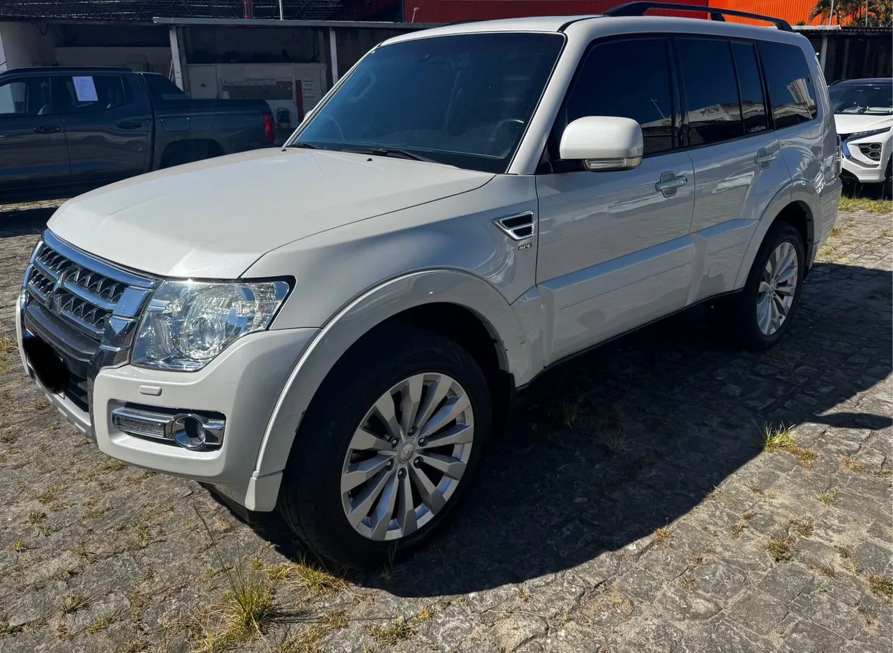 Mitsubishi Pajero Pajero HPE Full 3.2 4x4 T.I.Dies. 5p Aut 2015
