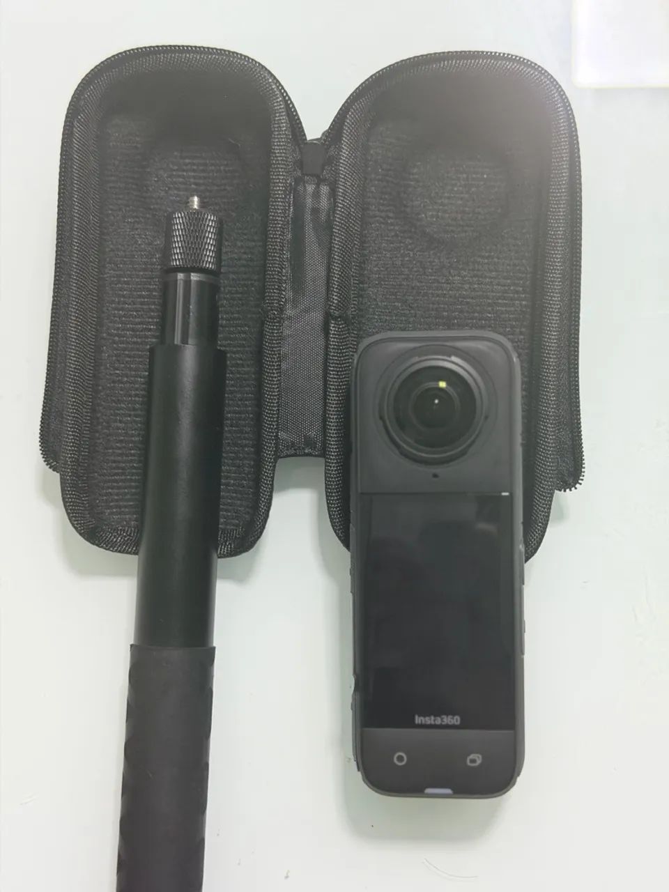 Câmera Insta 360 X4