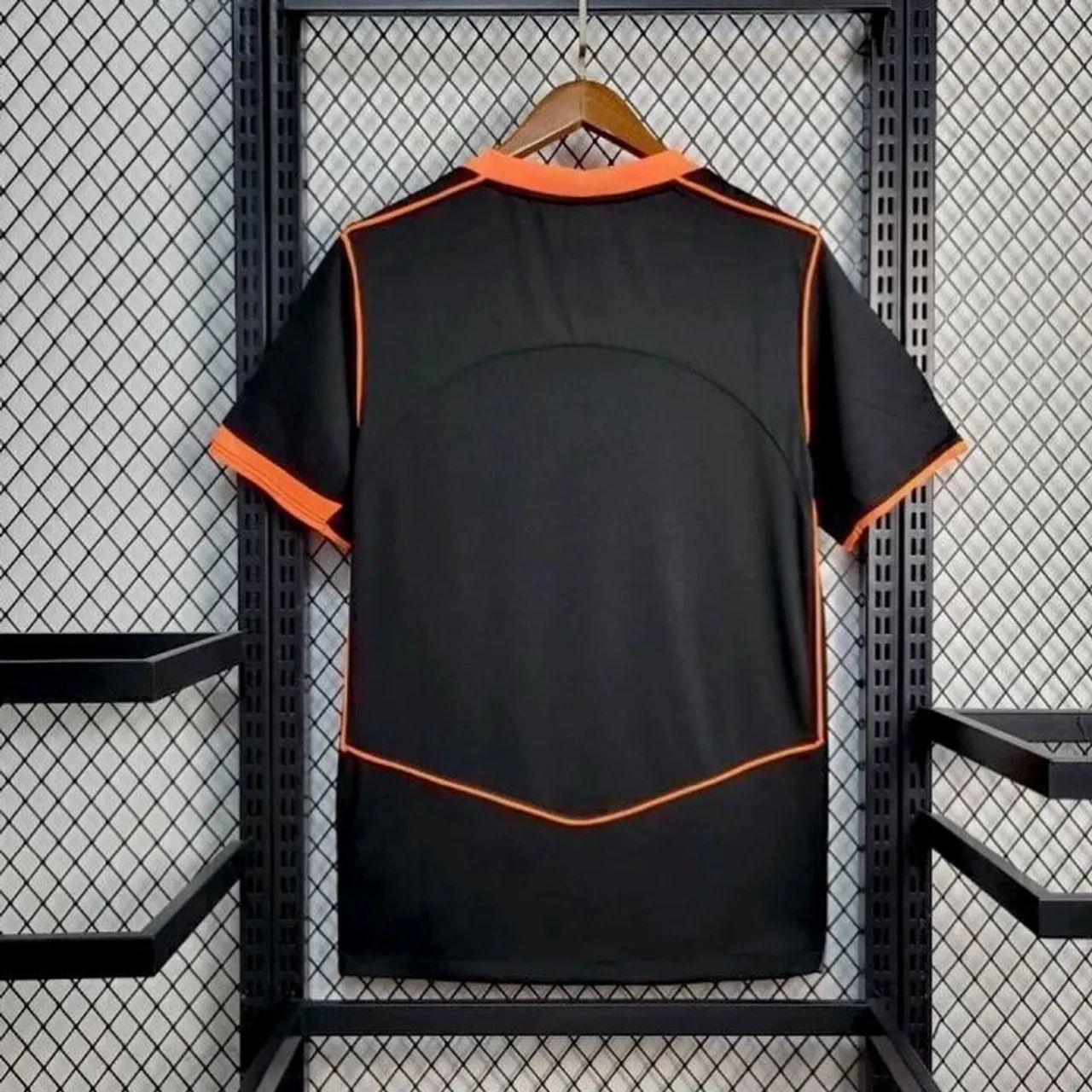 CAMISETA CORINTHIANS PRETA E LARANJA MODELO TORCEDOR  - Foto 2